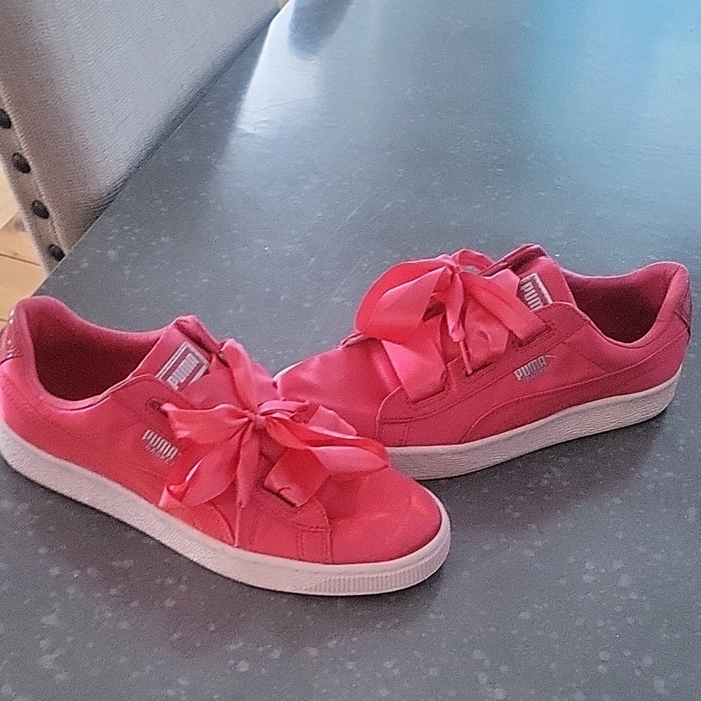 Puma Pink Sneakers with Ribbon Laces